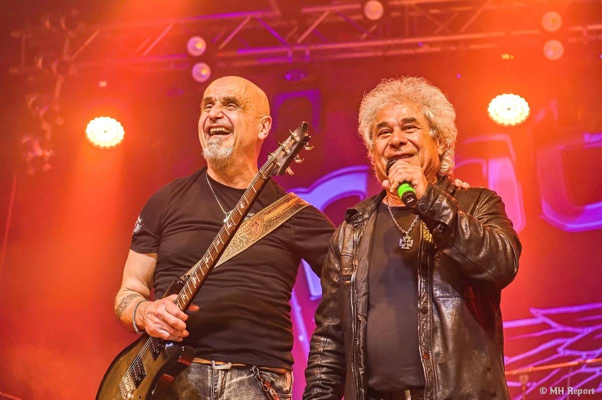 Motorband oslavil v Plzni čtyřicítku. Blahopřáli mu Ladislav Křížek,  Radek Zíka a  Honza Toužimský