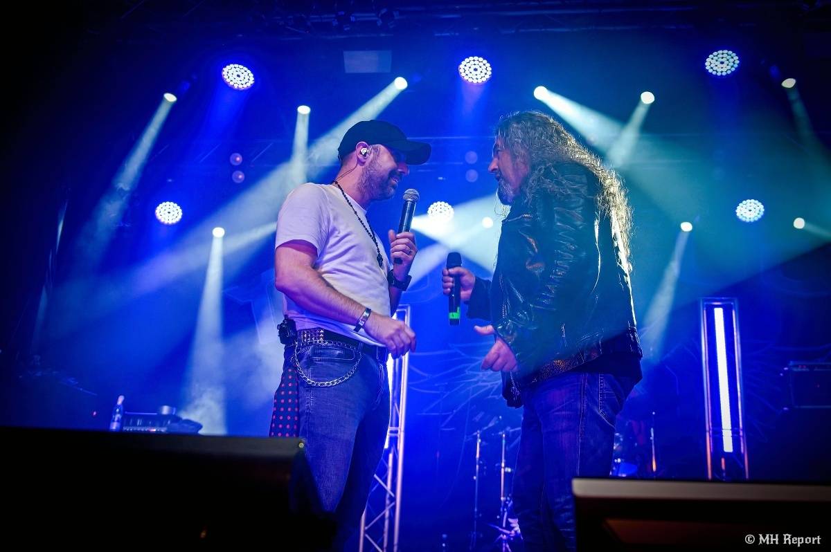 Motorband oslavil v Plzni čtyřicítku. Blahopřáli mu Ladislav Křížek,  Radek Zíka a  Honza Toužimský