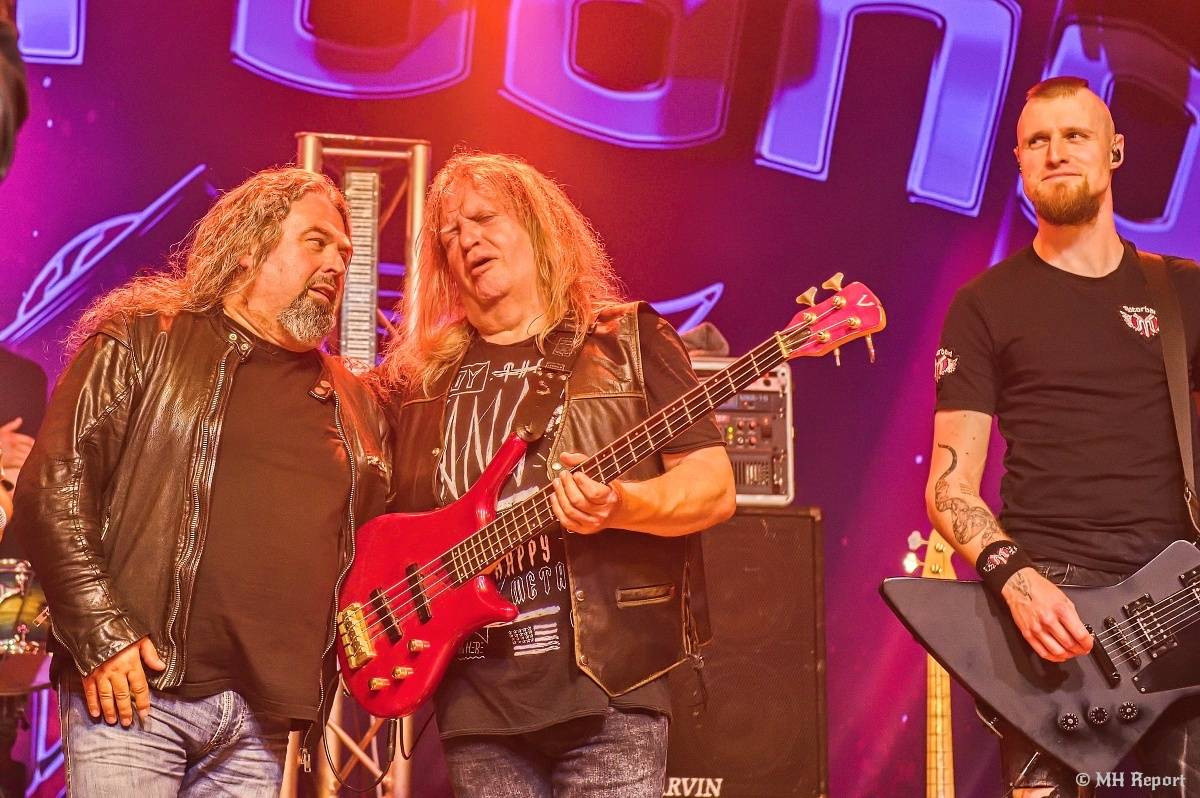 Motorband oslavil v Plzni čtyřicítku. Blahopřáli mu Ladislav Křížek,  Radek Zíka a  Honza Toužimský