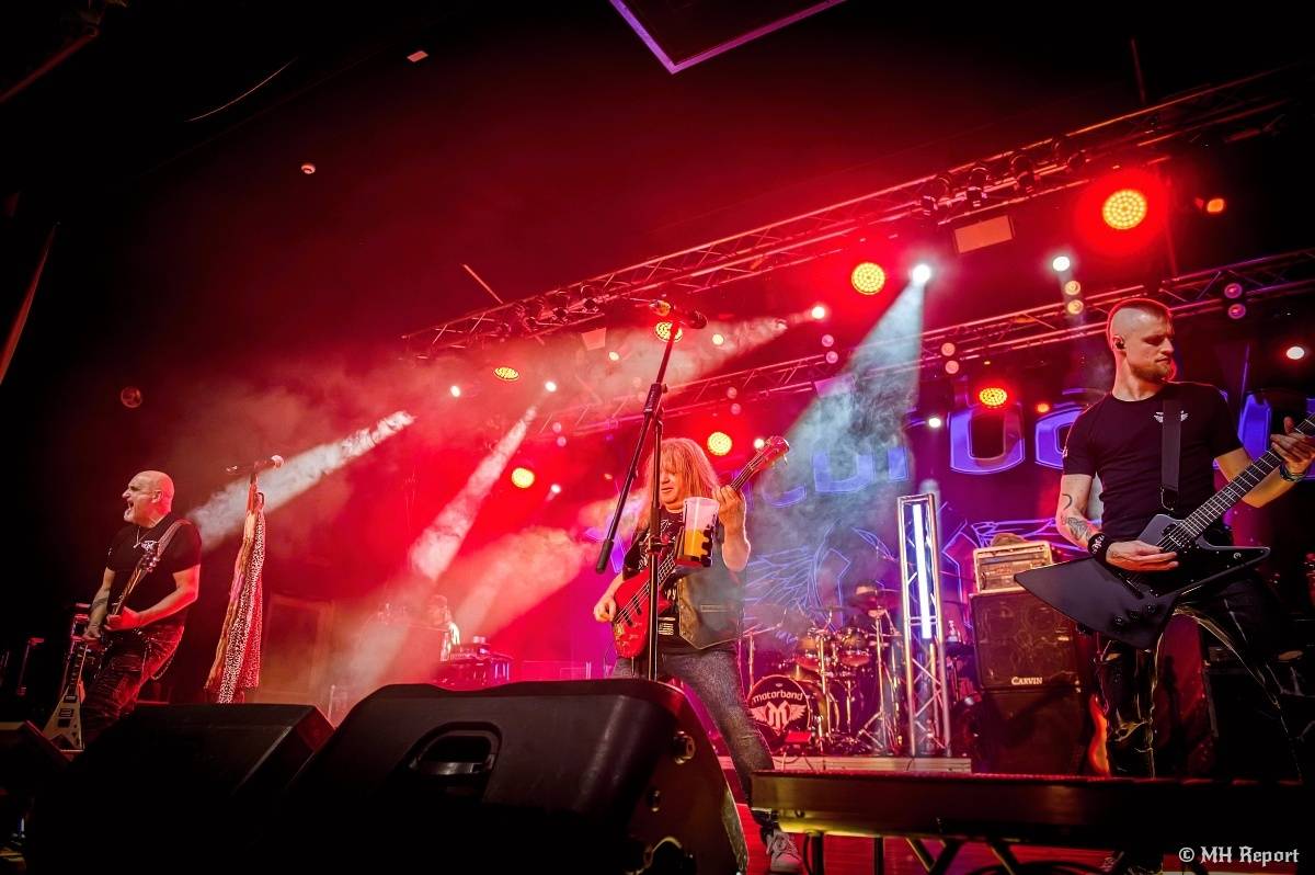 Motorband oslavil v Plzni čtyřicítku. Blahopřáli mu Ladislav Křížek,  Radek Zíka a  Honza Toužimský