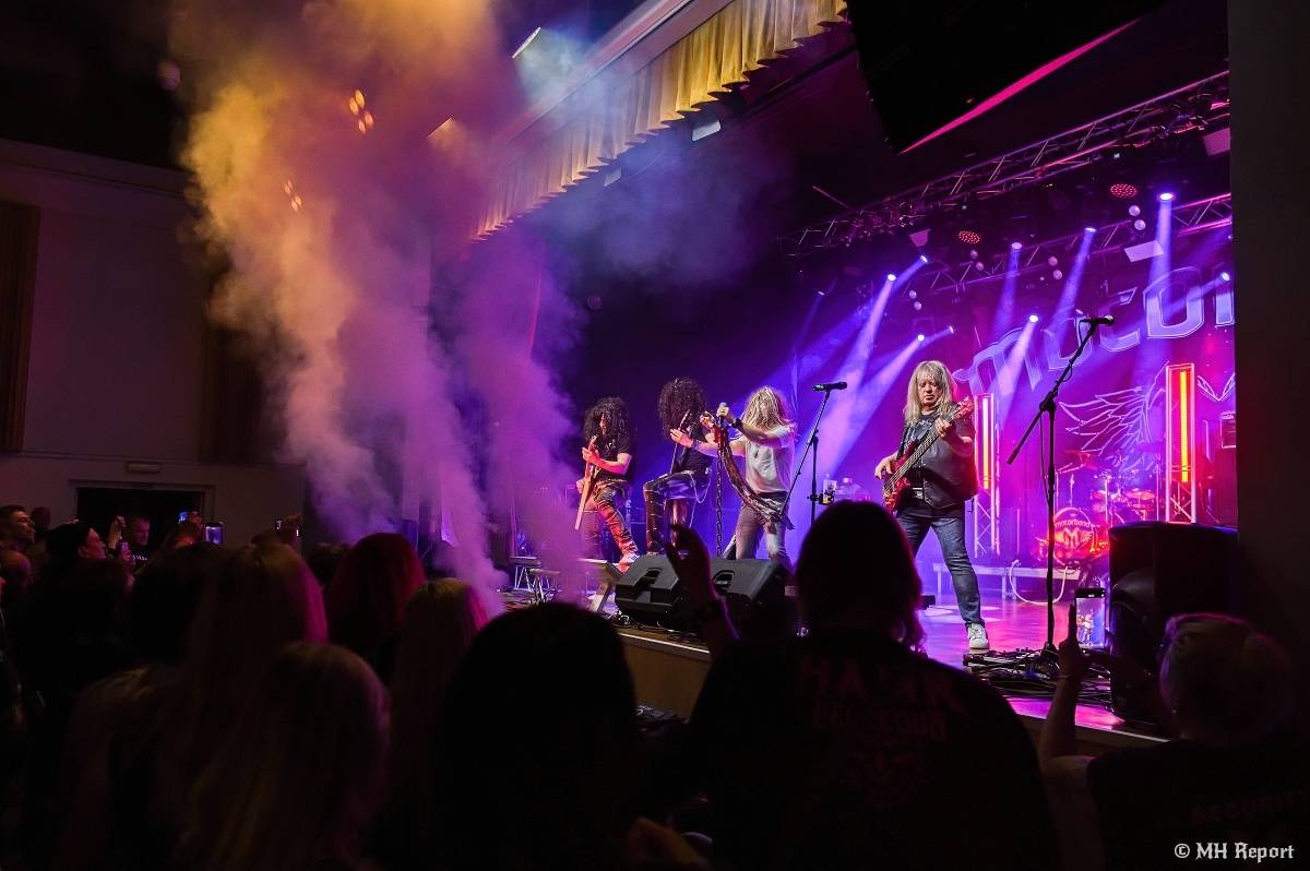 Motorband oslavil v Plzni čtyřicítku. Blahopřáli mu Ladislav Křížek,  Radek Zíka a  Honza Toužimský