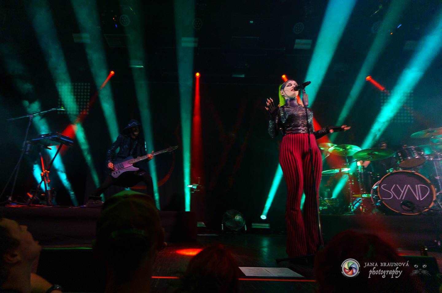 Smrtelně vážní SKYND: V Praze opět vyprávěli kriminální příběhy