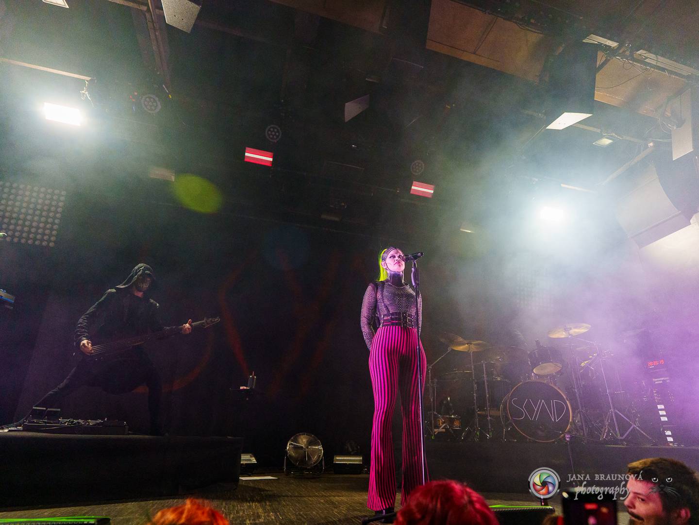 Smrtelně vážní SKYND: V Praze opět vyprávěli kriminální příběhy