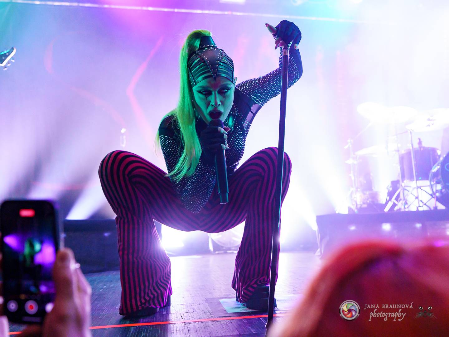 Smrtelně vážní SKYND: V Praze opět vyprávěli kriminální příběhy