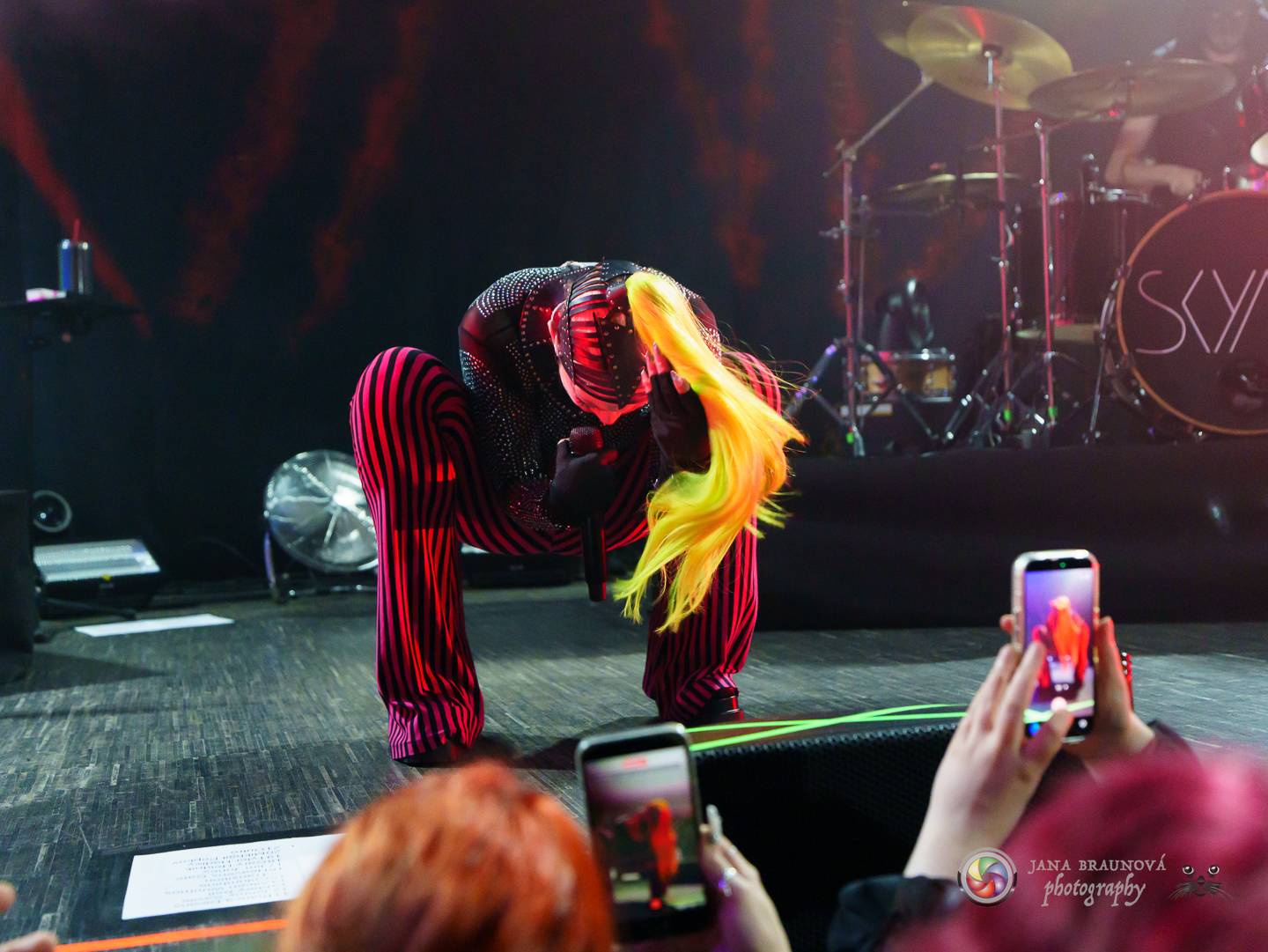 Smrtelně vážní SKYND: V Praze opět vyprávěli kriminální příběhy