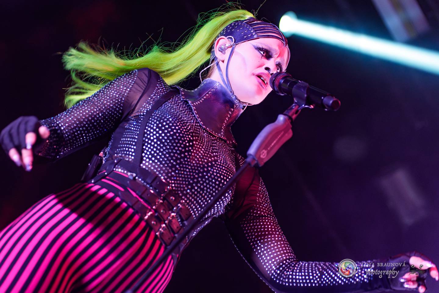 Smrtelně vážní SKYND: V Praze opět vyprávěli kriminální příběhy