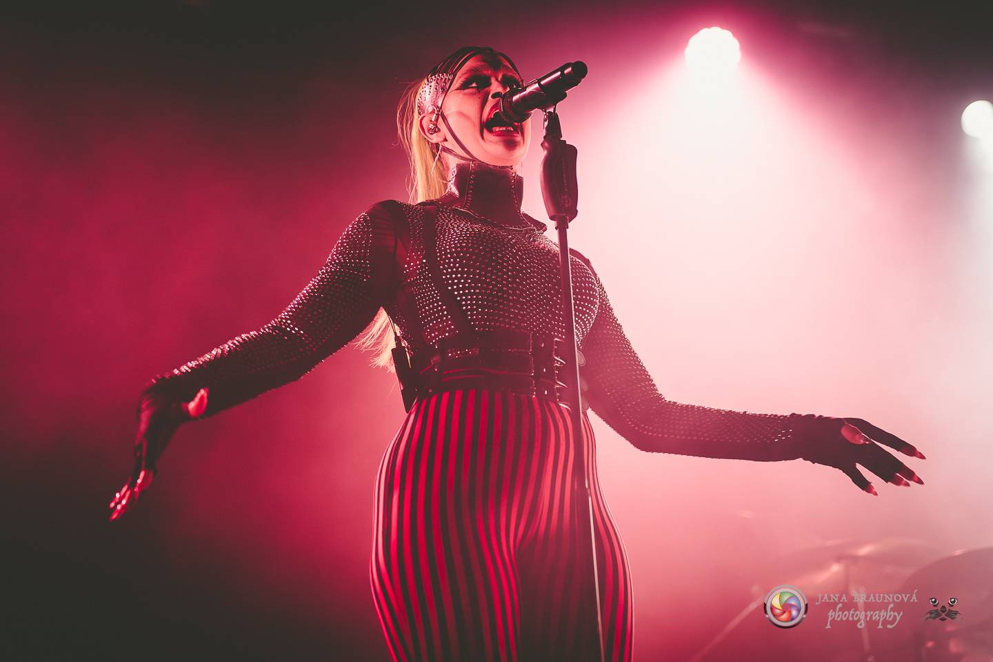 Smrtelně vážní SKYND: V Praze opět vyprávěli kriminální příběhy