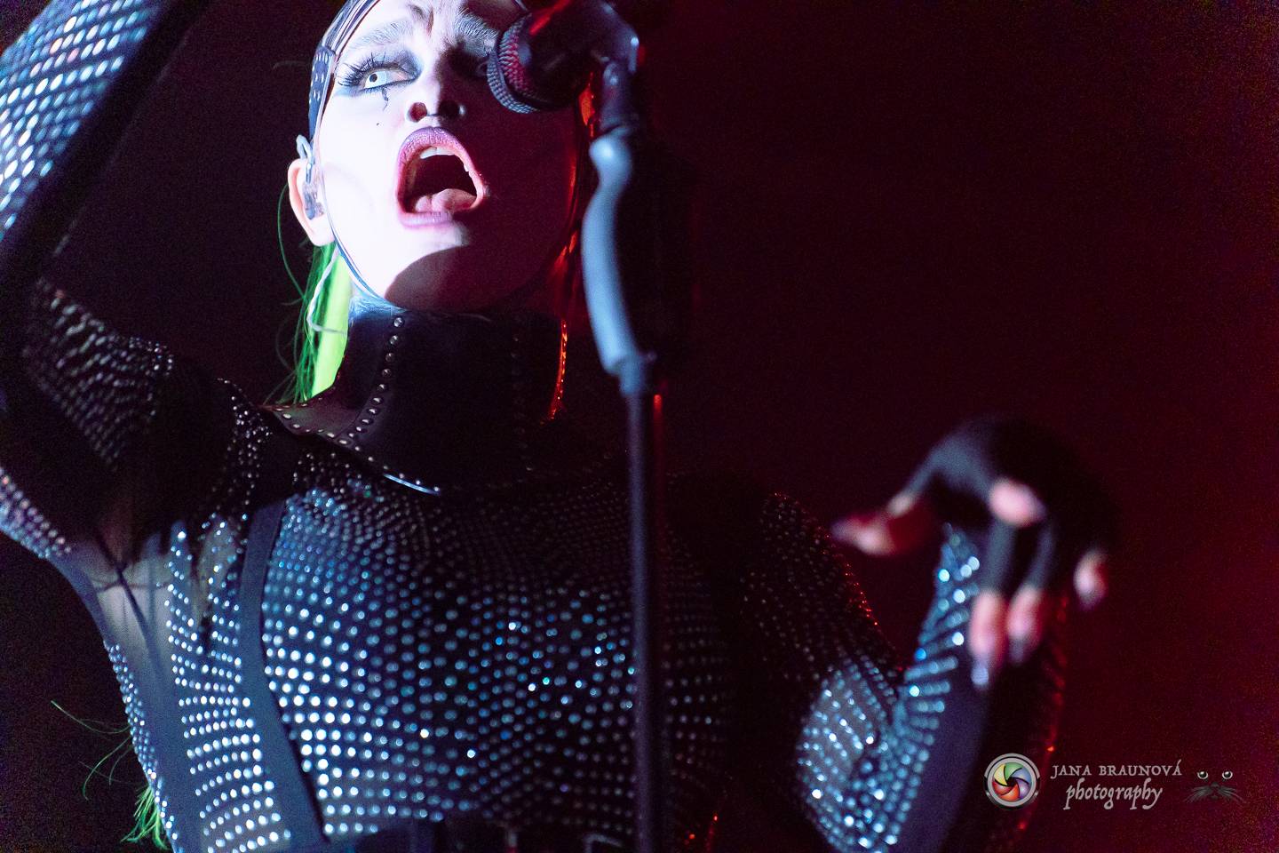 Smrtelně vážní SKYND: V Praze opět vyprávěli kriminální příběhy