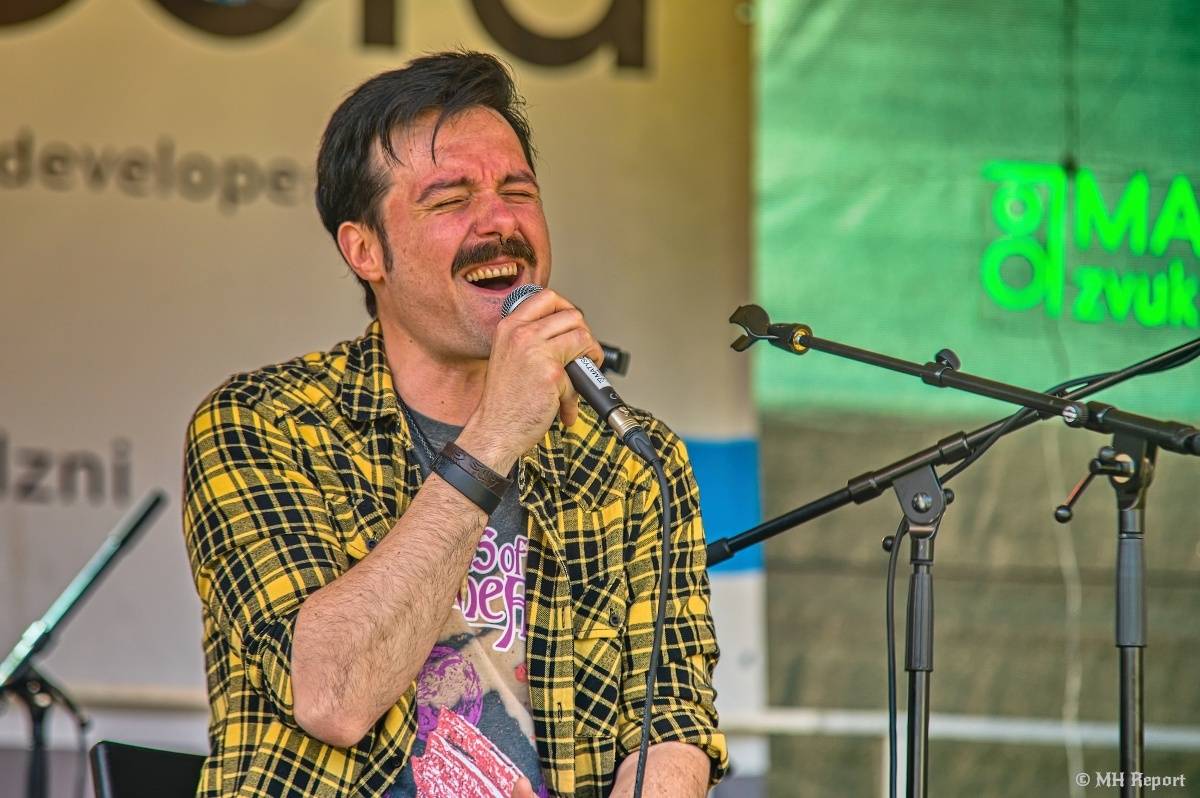 Milník času rozezněl Chvojkovy lomy v Plzni. Bigbítový festival přivezl Electric Therapy i Whitesnake revival