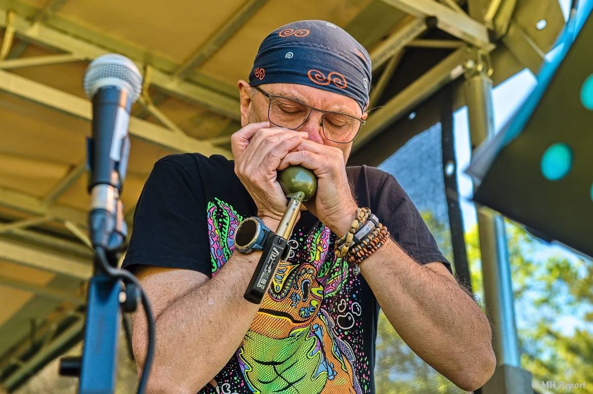 Milník času rozezněl Chvojkovy lomy v Plzni. Bigbítový festival přivezl Electric Therapy i Whitesnake revival