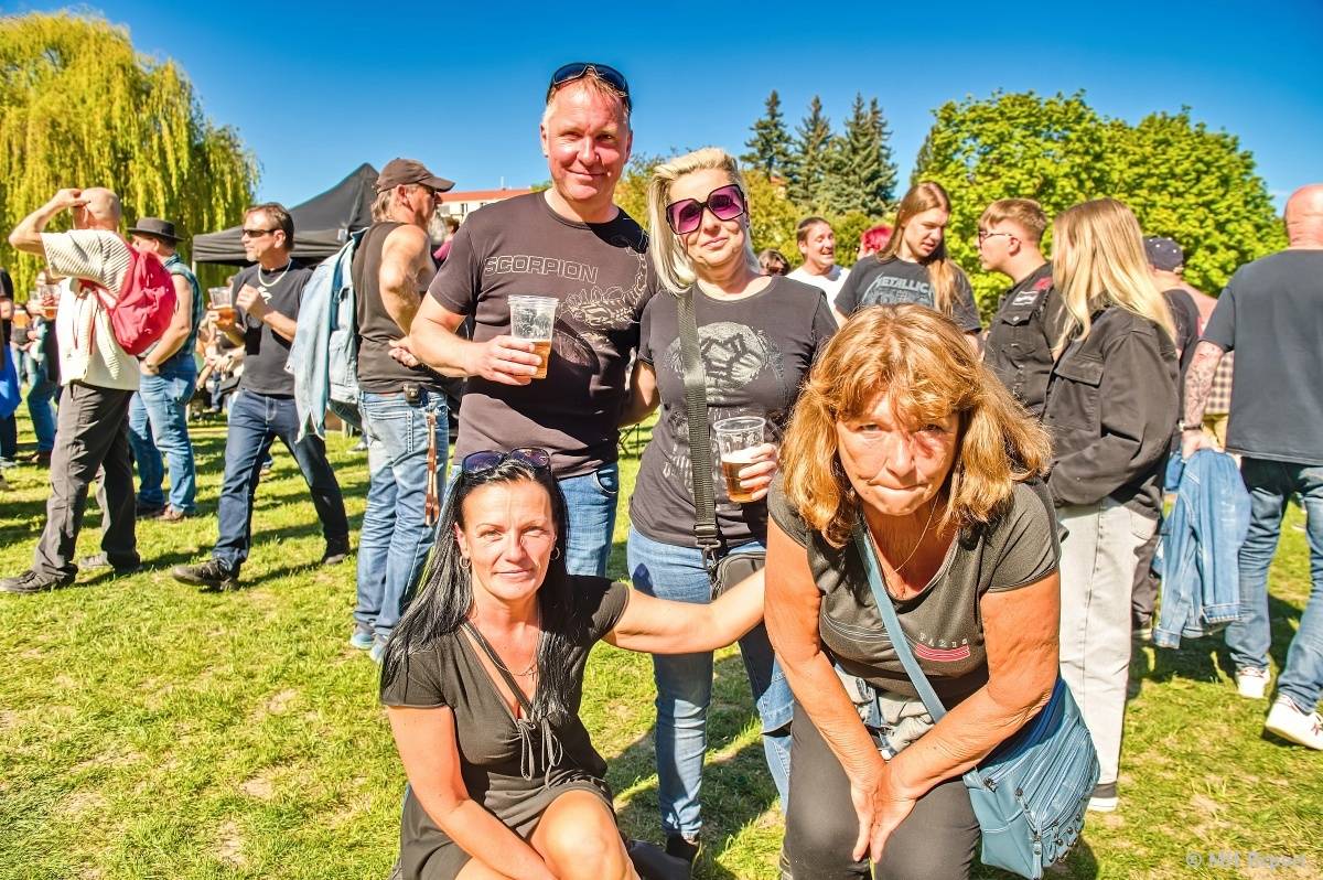 Milník času rozezněl Chvojkovy lomy v Plzni. Bigbítový festival přivezl Electric Therapy i Whitesnake revival