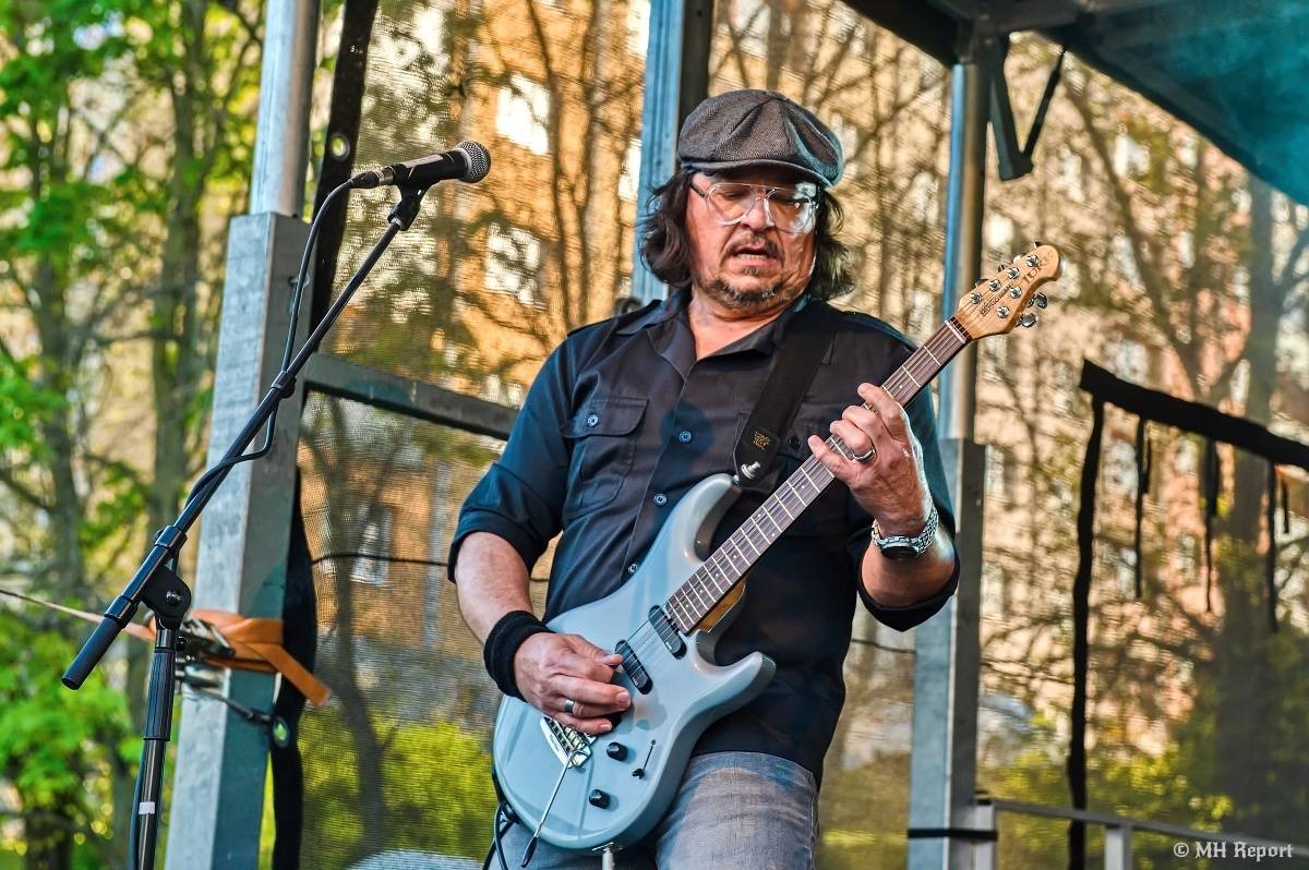 Milník času rozezněl Chvojkovy lomy v Plzni. Bigbítový festival přivezl Electric Therapy i Whitesnake revival