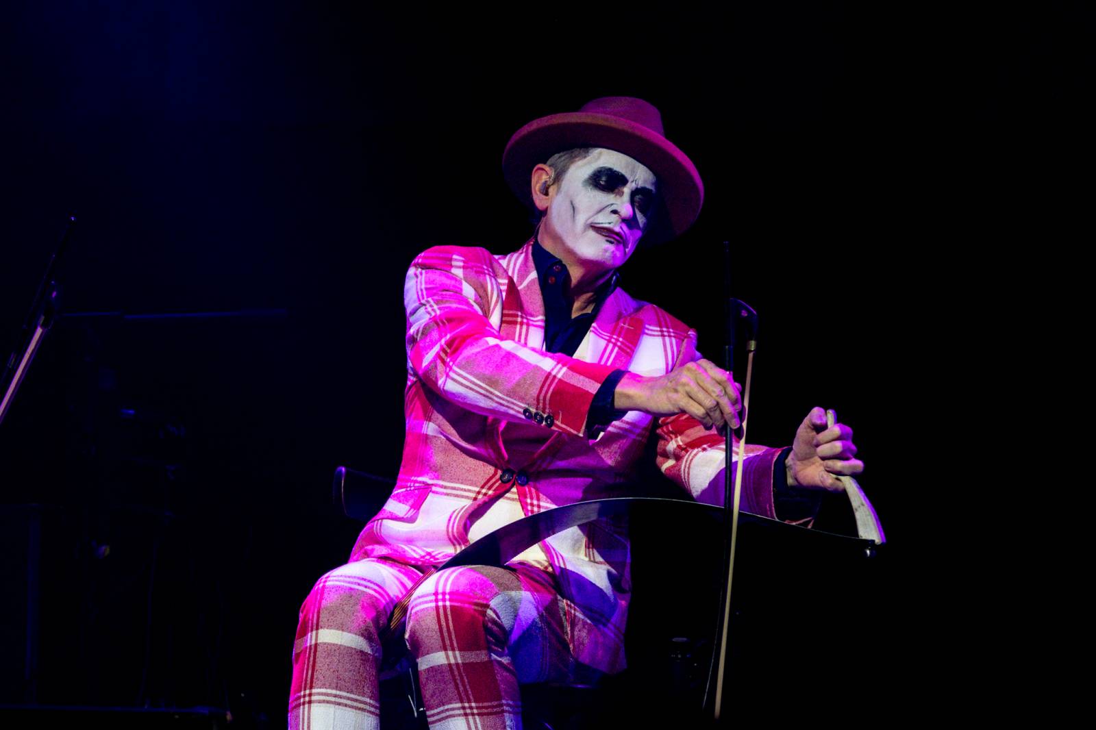 Dekadentní kabaret The Tiger Lillies v Praze. Kapela představila nový temně poetický projekt