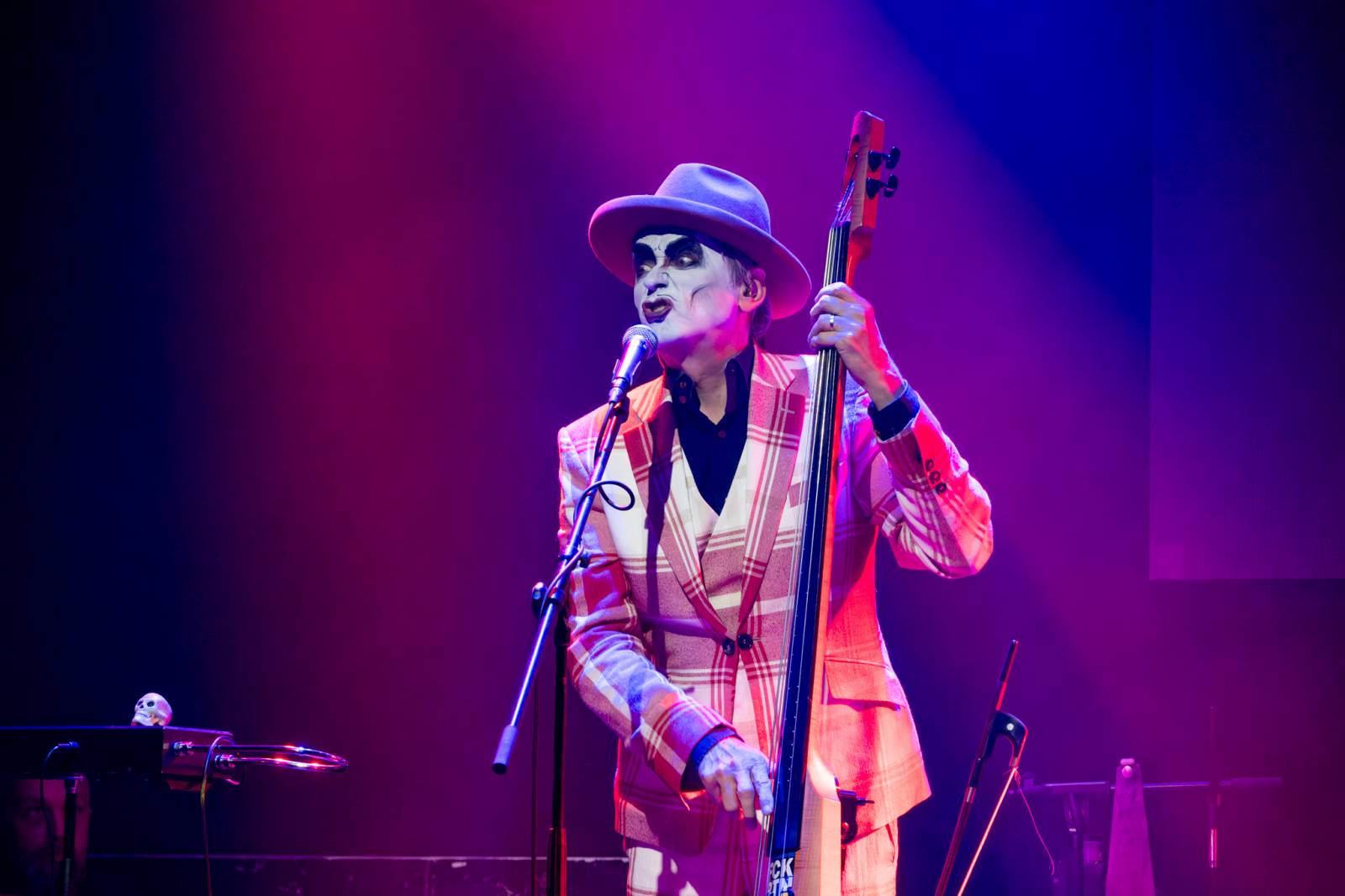 Dekadentní kabaret The Tiger Lillies v Praze. Kapela představila nový temně poetický projekt
