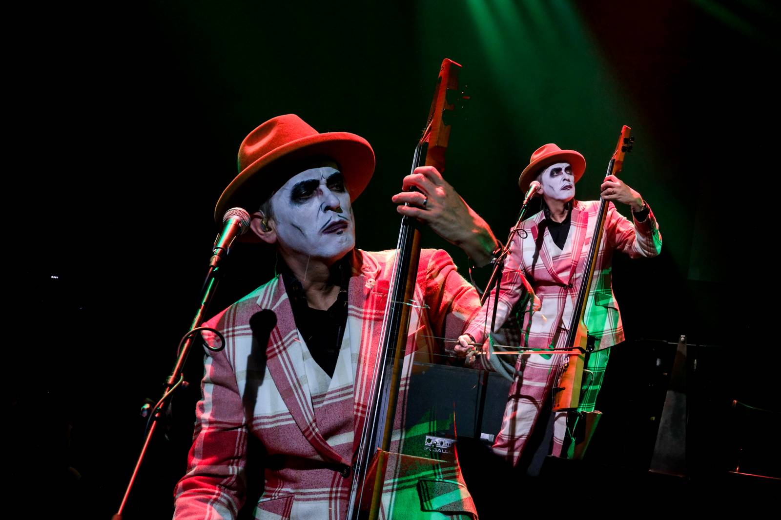 Dekadentní kabaret The Tiger Lillies v Praze. Kapela představila nový temně poetický projekt