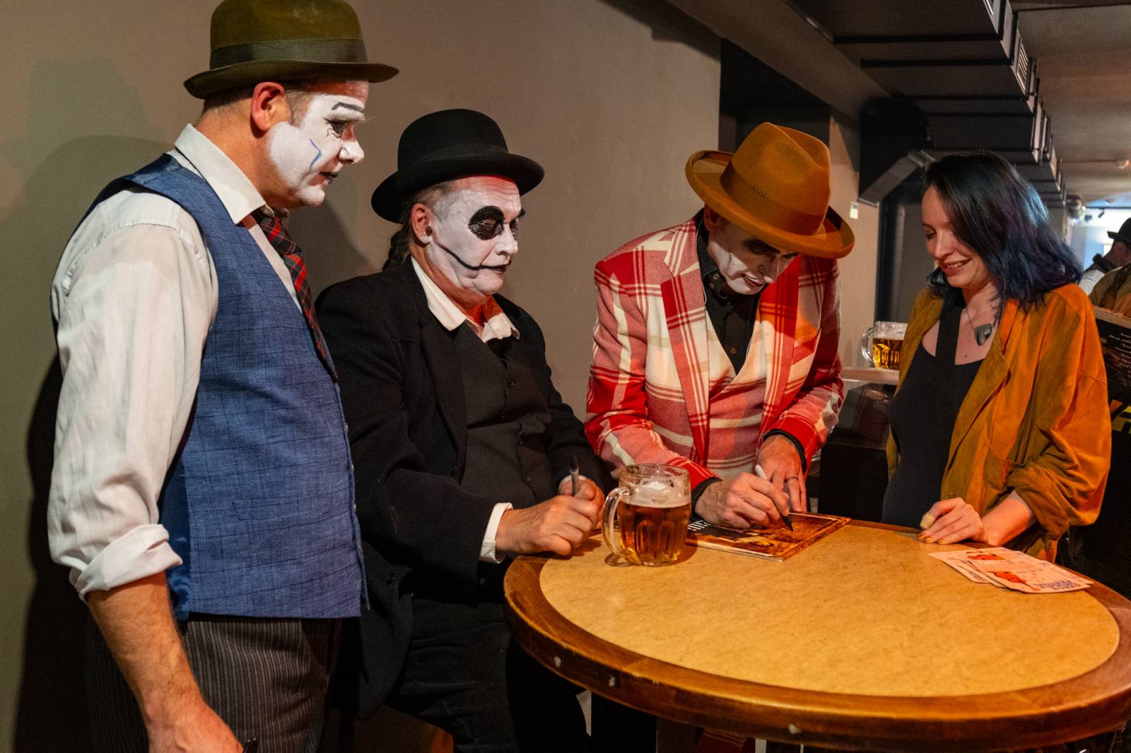 Dekadentní kabaret The Tiger Lillies v Praze. Kapela představila nový temně poetický projekt