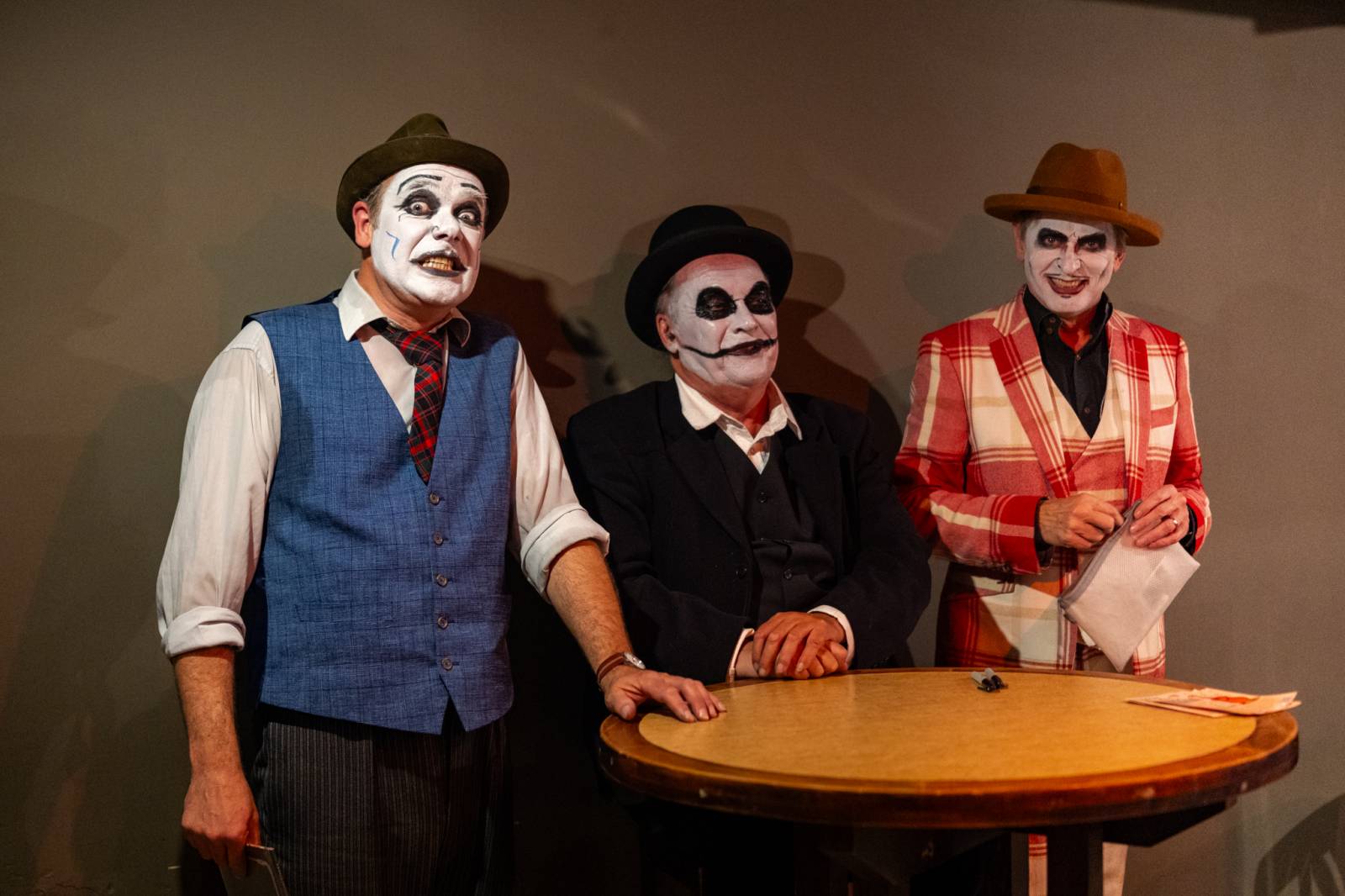Dekadentní kabaret The Tiger Lillies v Praze. Kapela představila nový temně poetický projekt