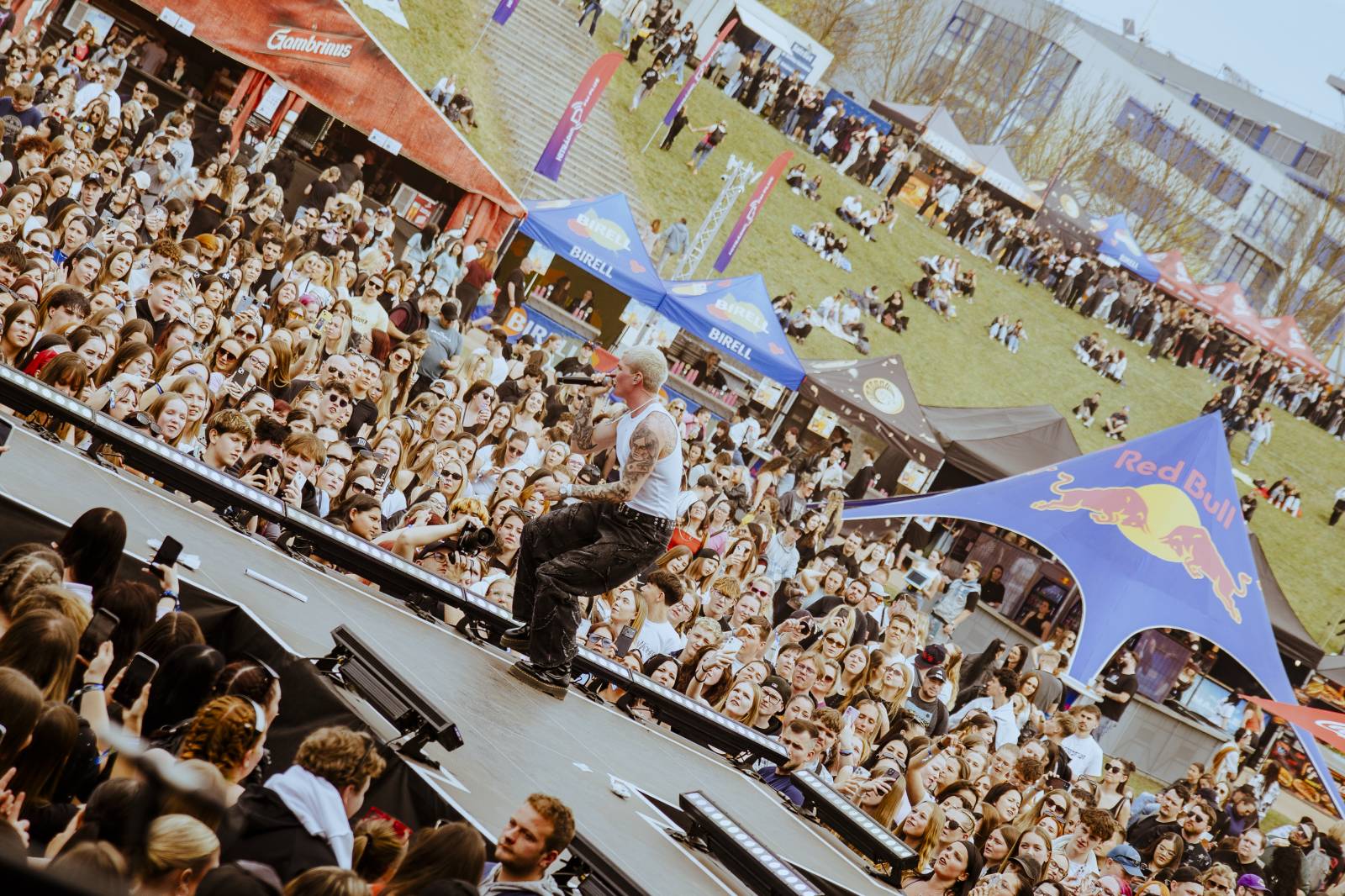 Plzeňský Majáles: Na show Bena Cristovao proběhly zásnuby, vystoupili i Tomáš Klus, Vypsaná fiXa, Calin nebo Sofian Medjmedj