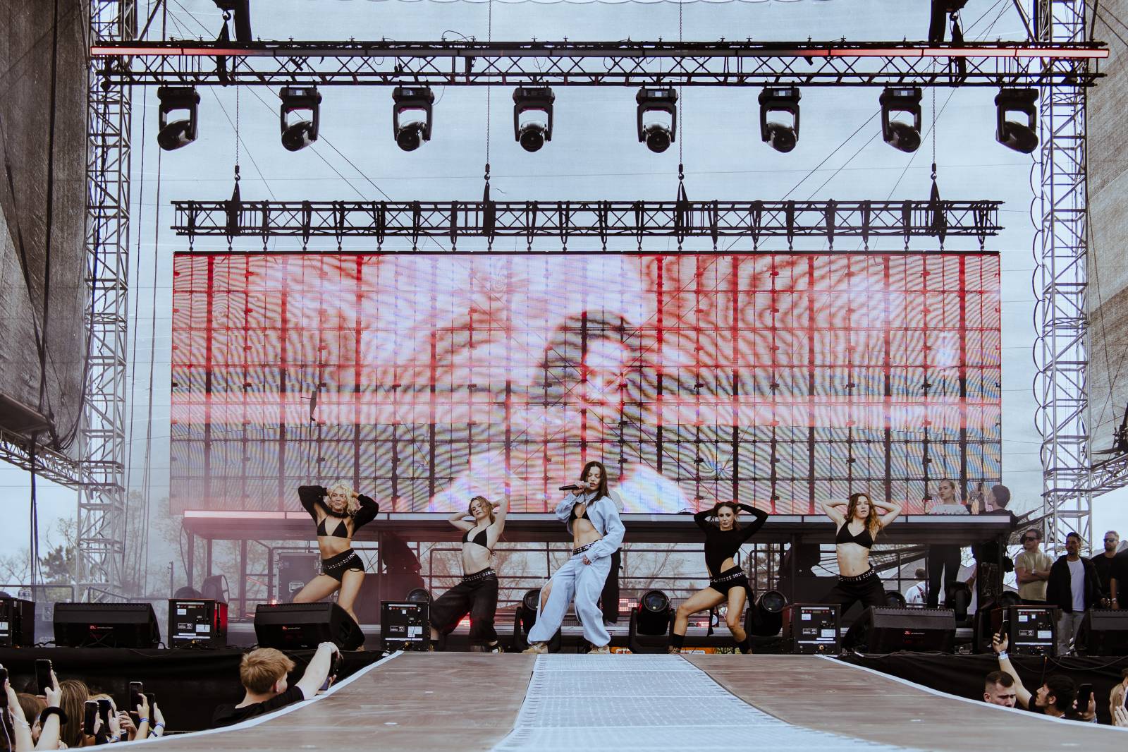 Plzeňský Majáles: Na show Bena Cristovao proběhly zásnuby, vystoupili i Tomáš Klus, Vypsaná fiXa, Calin nebo Sofian Medjmedj