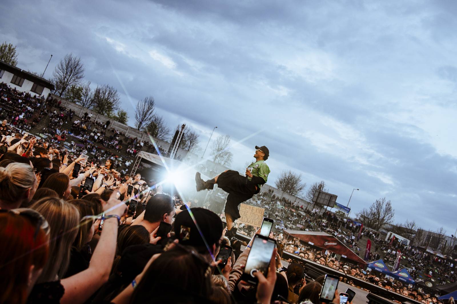 Plzeňský Majáles: Na show Bena Cristovao proběhly zásnuby, vystoupili i Tomáš Klus, Vypsaná fiXa, Calin nebo Sofian Medjmedj