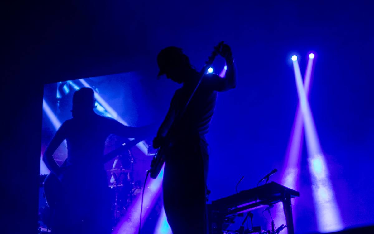 Hudební psychedelie ovládla Prahu, Tame Impala v čele s Kevinem Parkerem vystoupila v O2 areně