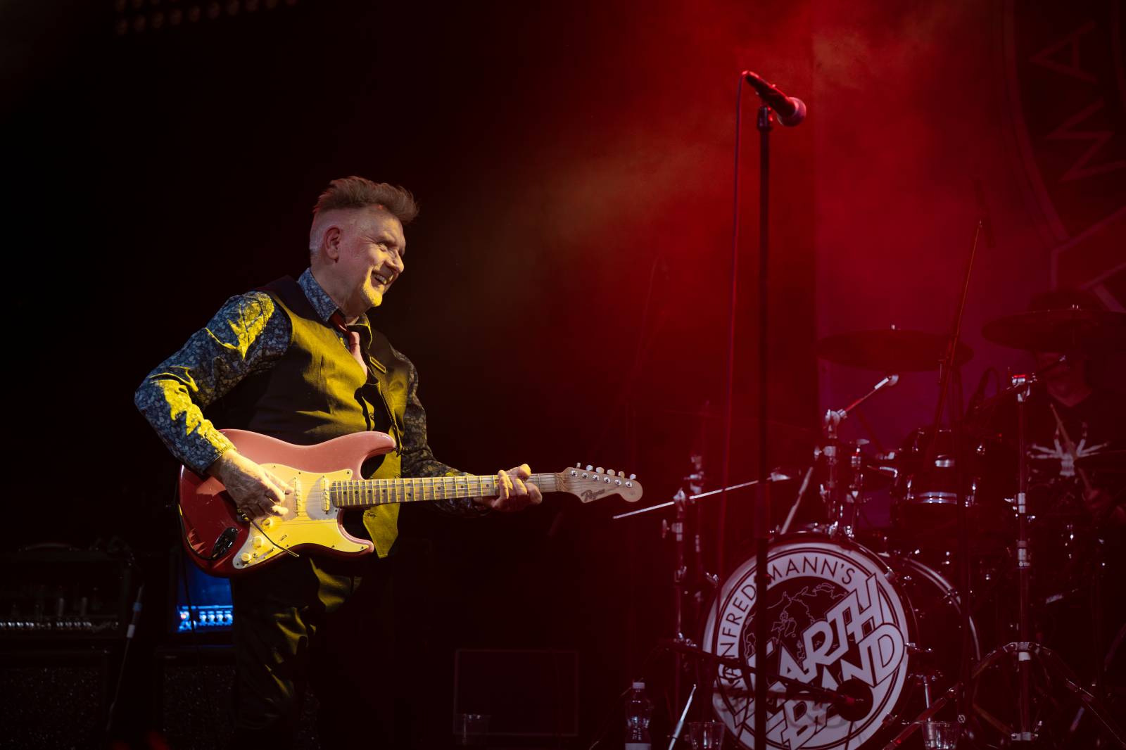 Manfred Mann's Earth Band po jedenácti letech zpátky v Česku. Kapela vyprodala Roxy v Praze