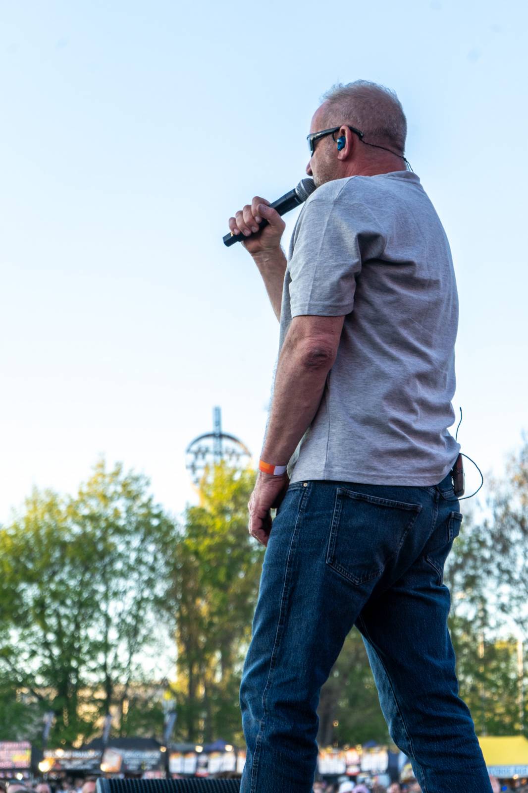 Majáles přivezl do Hradce Králové Chinaski i Calina. Na dvou pódiích se vystřídali také Ben Cristovao či temné alter ego Viktora Sheena