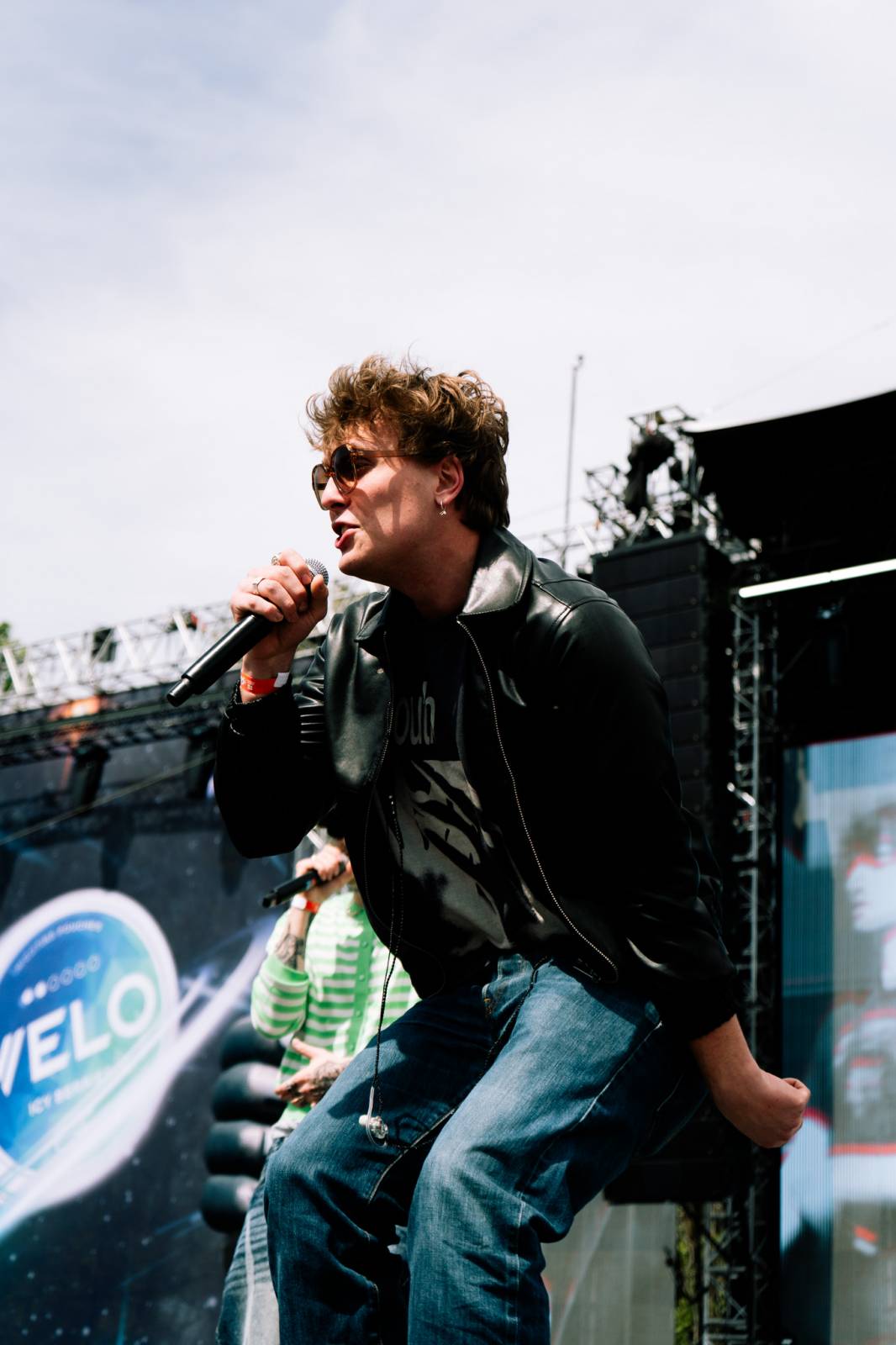 Majáles přivezl do Hradce Králové Chinaski i Calina. Na dvou pódiích se vystřídali také Ben Cristovao či temné alter ego Viktora Sheena