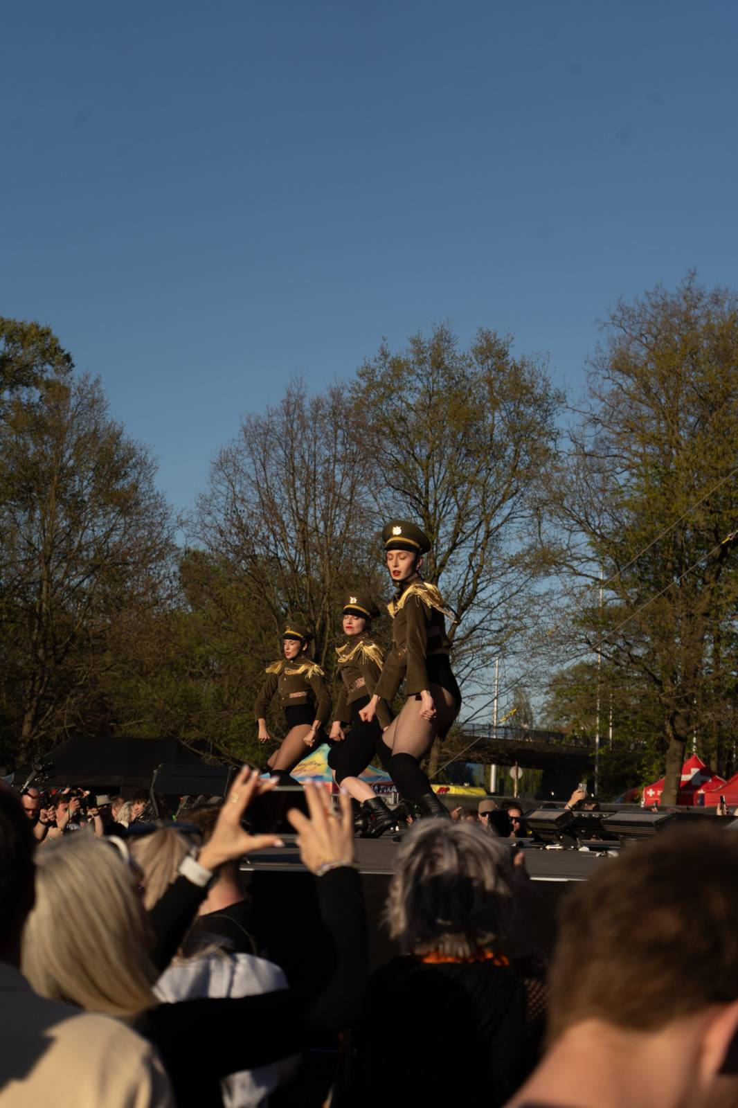Majáles přivezl do Hradce Králové Chinaski i Calina. Na dvou pódiích se vystřídali také Ben Cristovao či temné alter ego Viktora Sheena