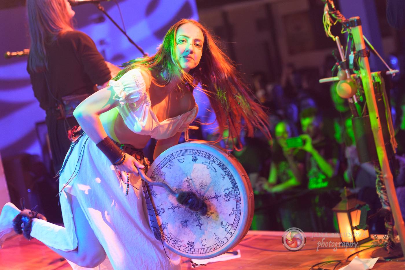 Deloraine se vrátili do Plzně, Šeříkovku proměnili v magický svět