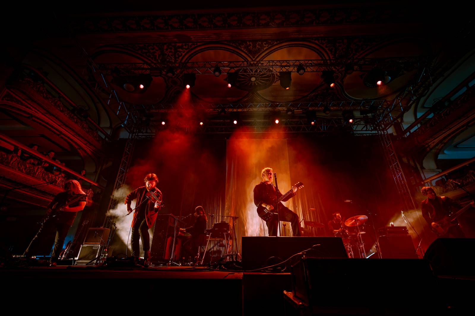 Glen Hansard ve Velkém sále pražské Lucerny: Večer, který šel rovnou pod kůži