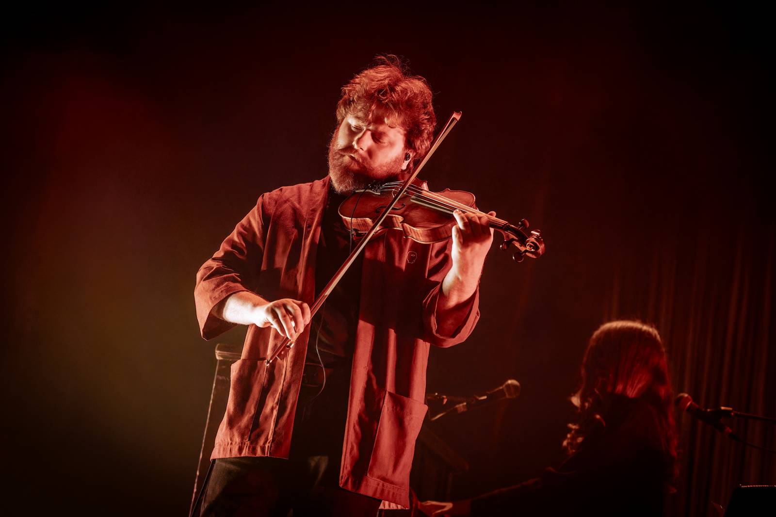 Glen Hansard ve Velkém sále pražské Lucerny: Večer, který šel rovnou pod kůži