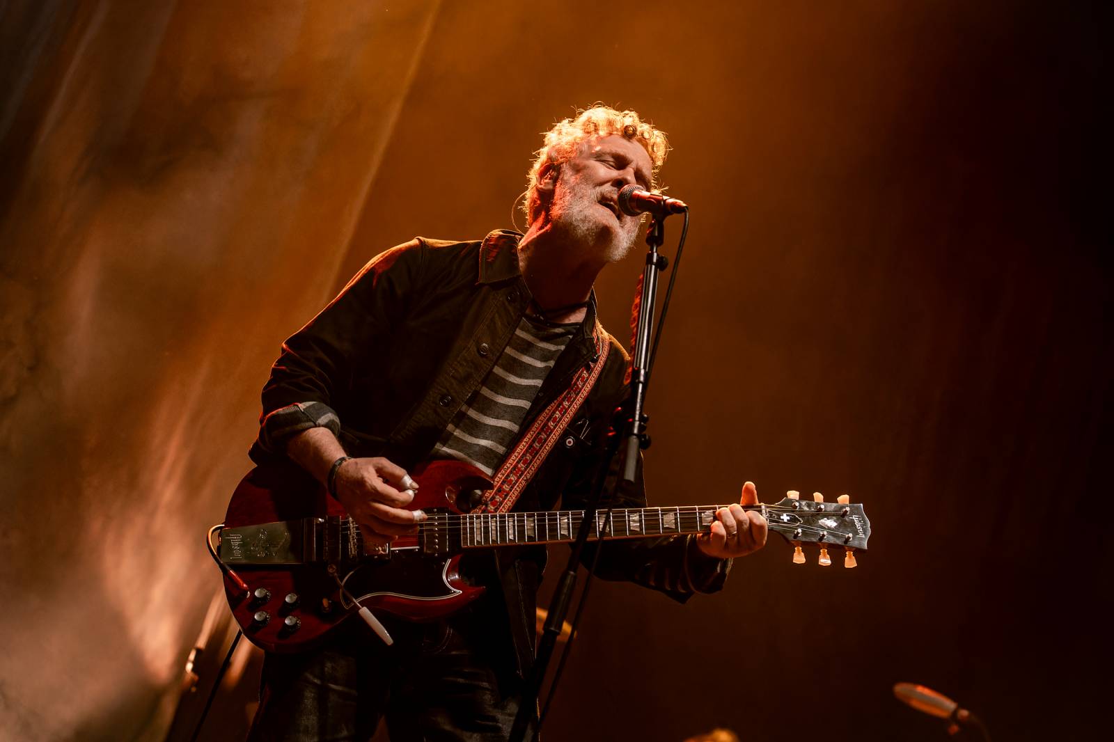 Glen Hansard ve Velkém sále pražské Lucerny: Večer, který šel rovnou pod kůži