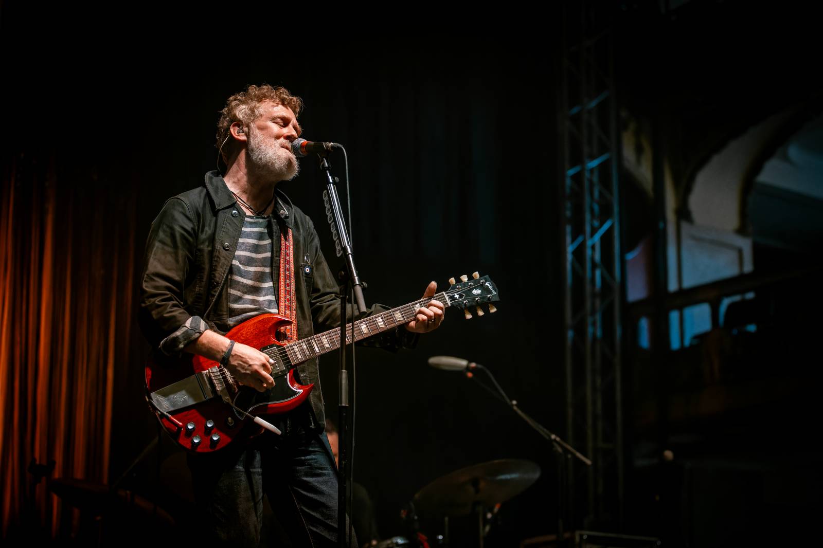 Glen Hansard ve Velkém sále pražské Lucerny: Večer, který šel rovnou pod kůži