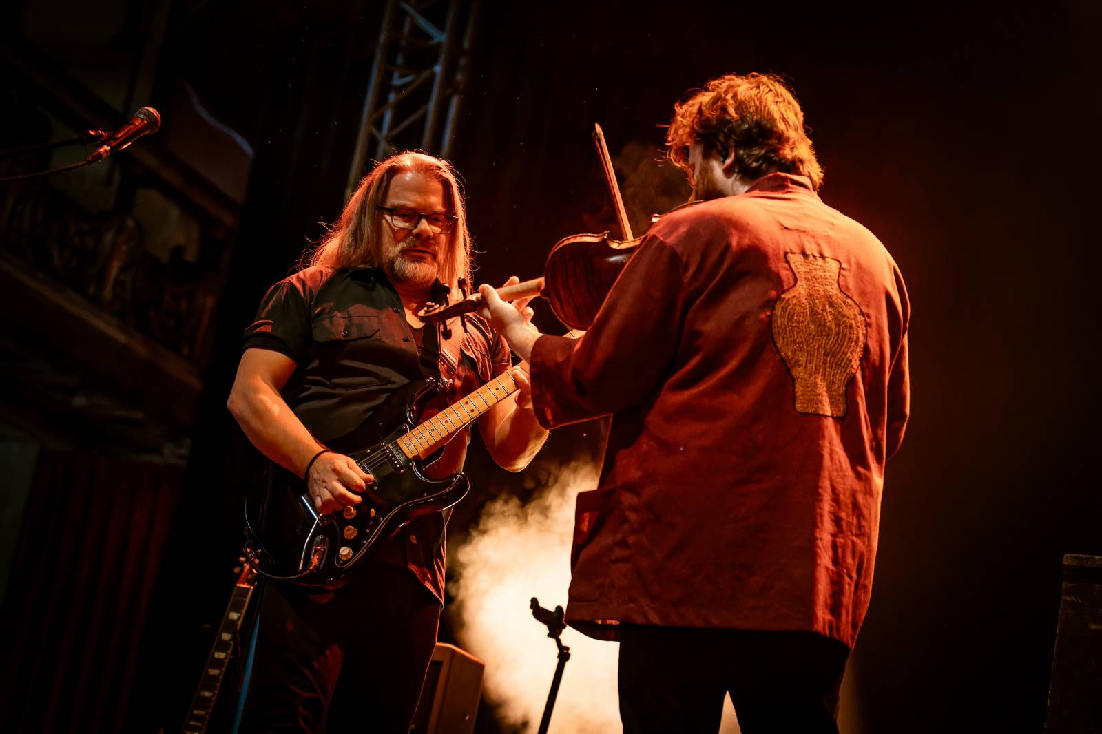 Glen Hansard ve Velkém sále pražské Lucerny: Večer, který šel rovnou pod kůži