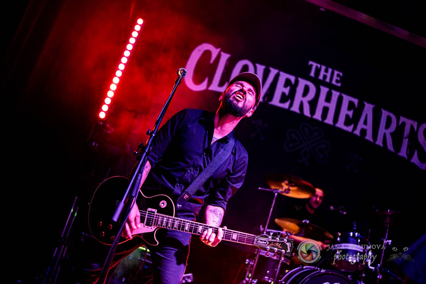 Punkový večírek v Plzni: Pod kotlem tam zatopili The Cloverhearts
