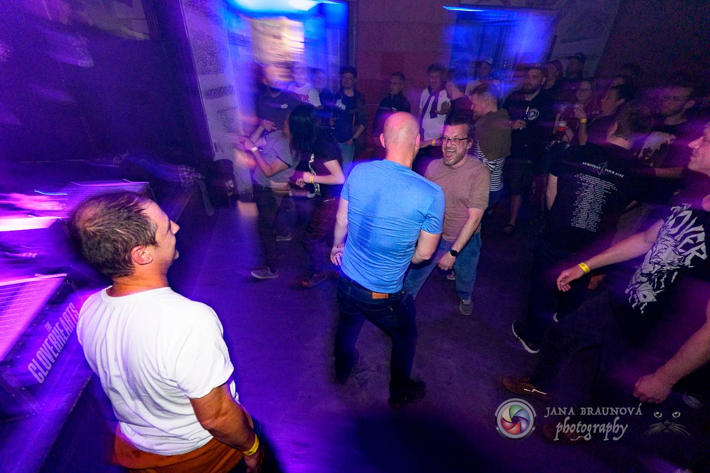 Punkový večírek v Plzni: Pod kotlem tam zatopili The Cloverhearts