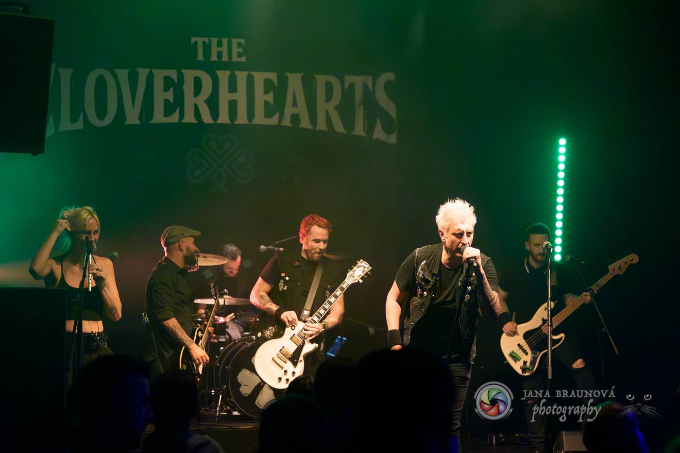 Punkový večírek v Plzni: Pod kotlem tam zatopili The Cloverhearts