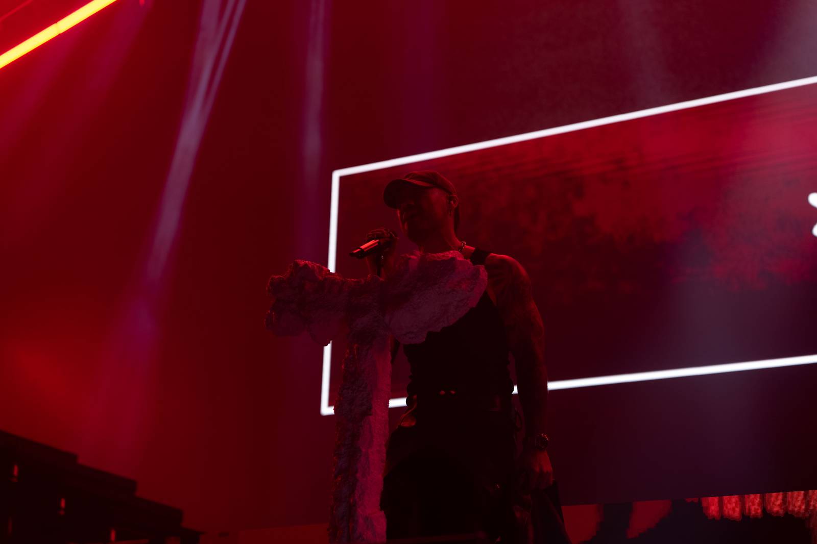 Renne Dang předvedl ve Foru Karlín show světového formátu a pokřtil album Trauma Party
