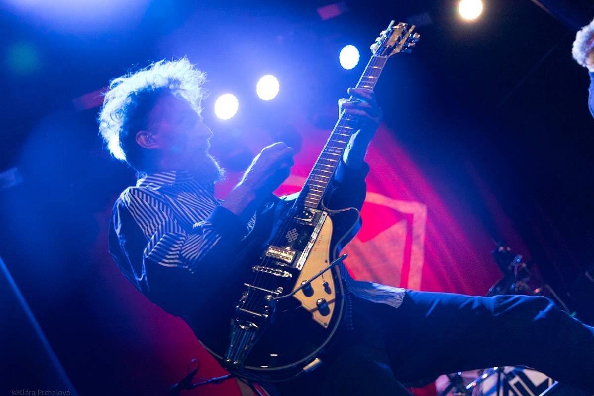 Public Image Ltd. v čele s Johnnym Rottenem naservírovali pražským fanouškům syrovou post-punkovou show