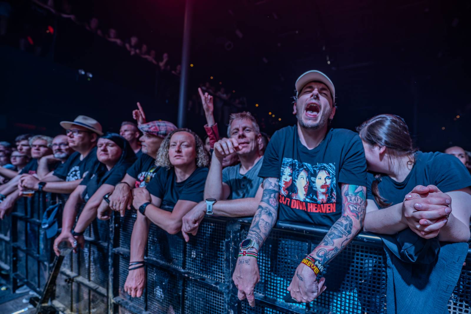 Die Toten Hosen rozhýbali pražské SaSaZu. Představili nová alba a potěšili největšími hity