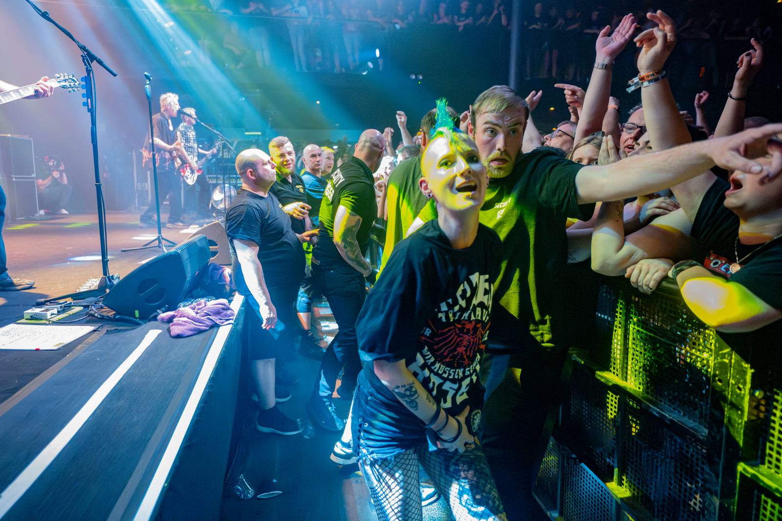 Die Toten Hosen rozhýbali pražské SaSaZu. Představili nová alba a potěšili největšími hity