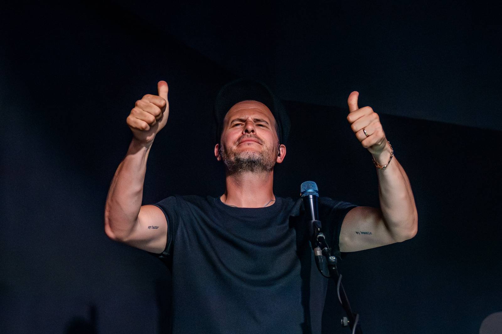 Die Toten Hosen rozhýbali pražské SaSaZu. Představili nová alba a potěšili největšími hity