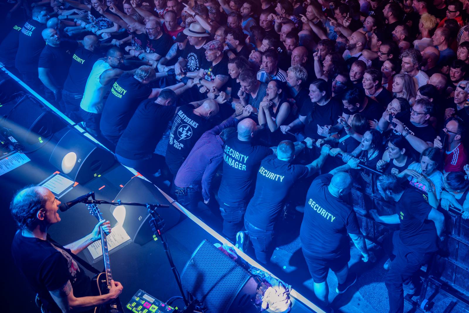 Die Toten Hosen rozhýbali pražské SaSaZu. Představili nová alba a potěšili největšími hity