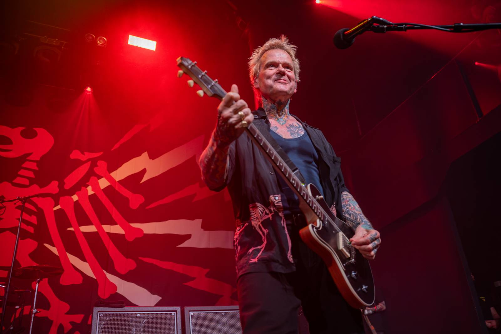 Die Toten Hosen rozhýbali pražské SaSaZu. Představili nová alba a potěšili největšími hity