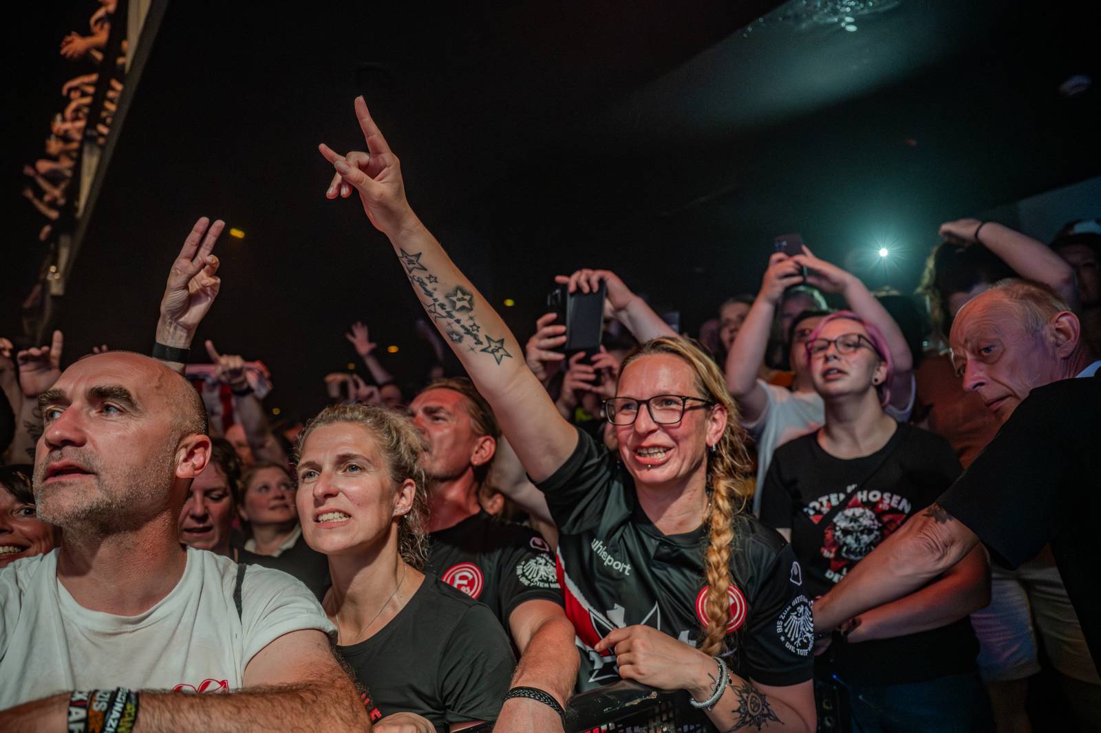 Die Toten Hosen rozhýbali pražské SaSaZu. Představili nová alba a potěšili největšími hity