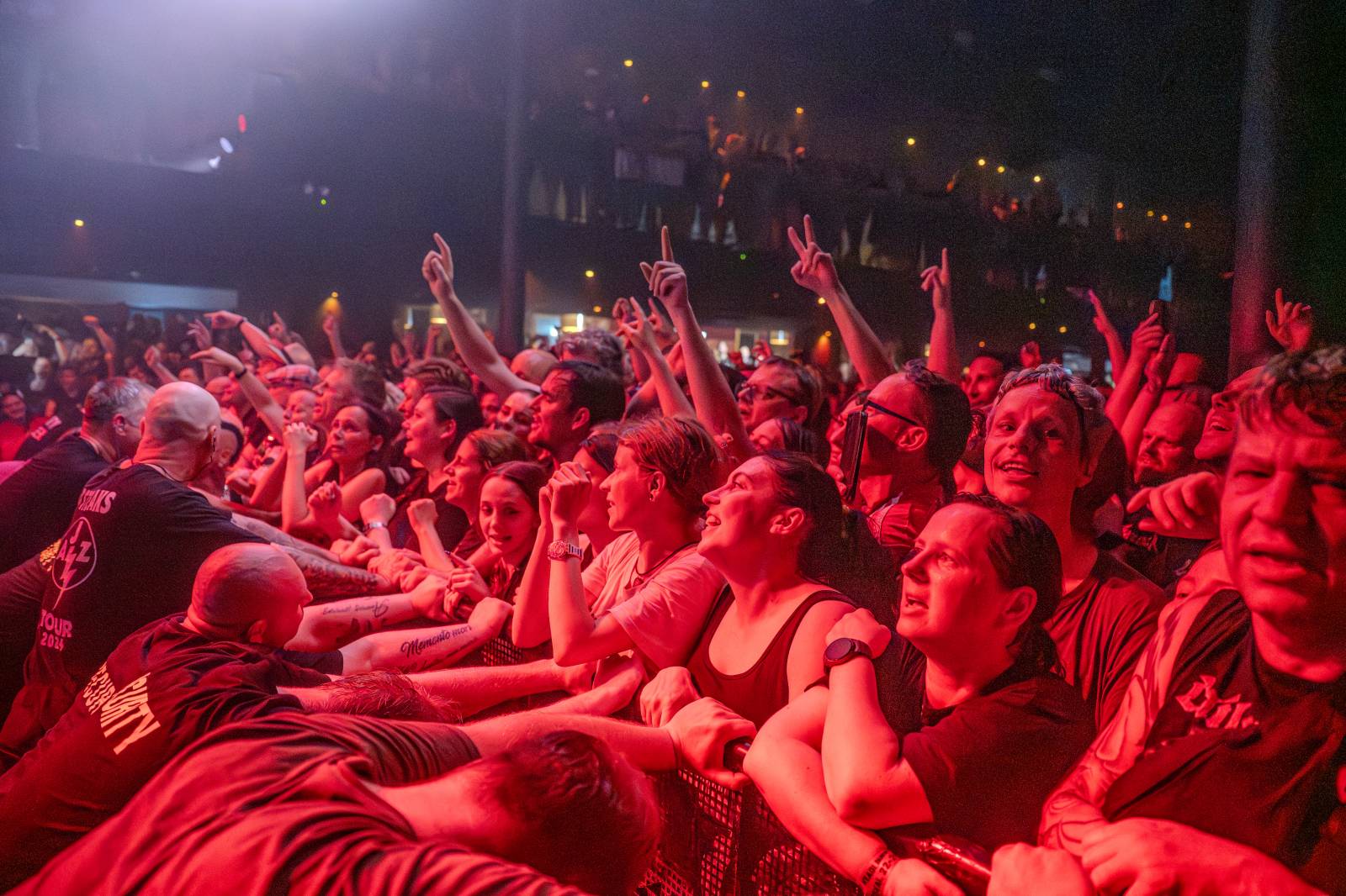 Die Toten Hosen rozhýbali pražské SaSaZu. Představili nová alba a potěšili největšími hity