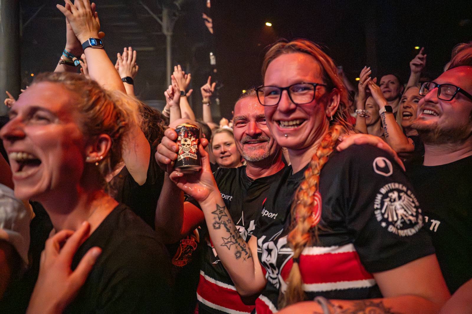 Die Toten Hosen rozhýbali pražské SaSaZu. Představili nová alba a potěšili největšími hity