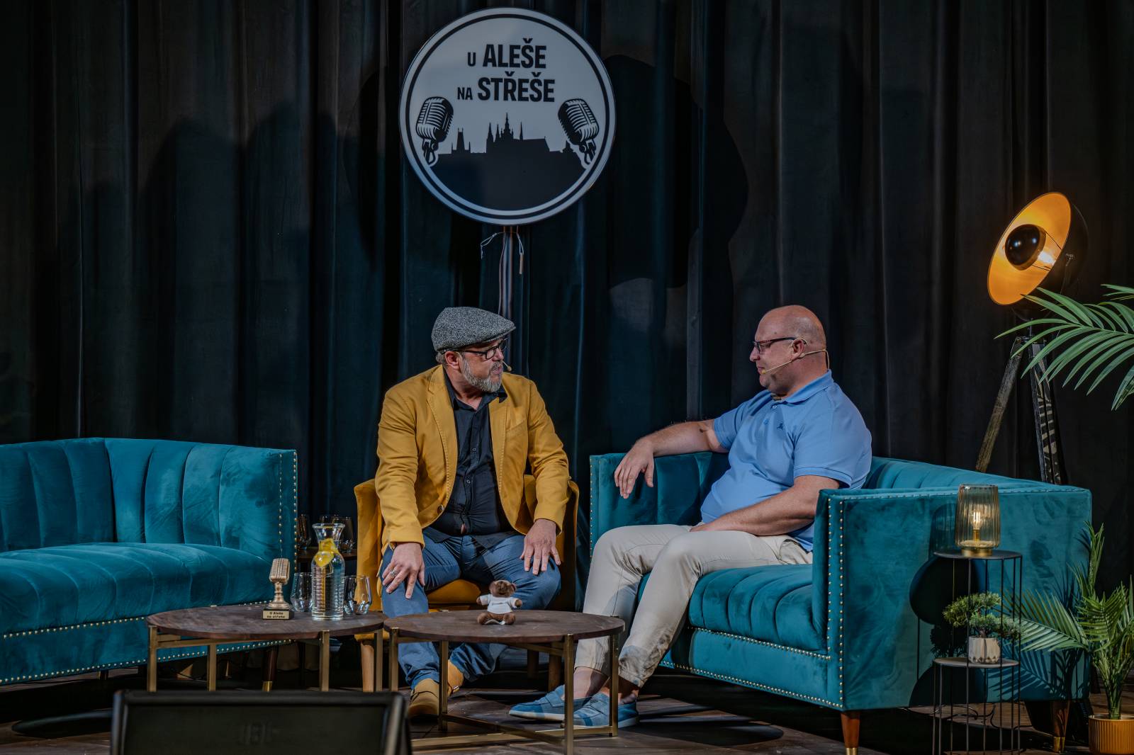 Natáčel se další díl talkshow U Aleše na střeše. Publikum v Litni bavili Michal Pavlíček, Tanja, Láďa Křížek, Šárka Vaňková a Leona Šenková