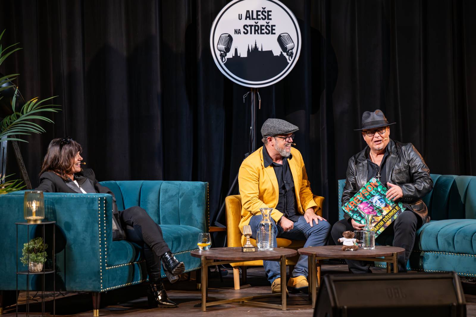 Natáčel se další díl talkshow U Aleše na střeše. Publikum v Litni bavili Michal Pavlíček, Tanja, Láďa Křížek, Šárka Vaňková a Leona Šenková